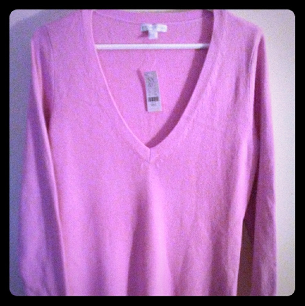 NWT! NEW YORK & COMPANY KNIT SWEATER IN DARK PINK